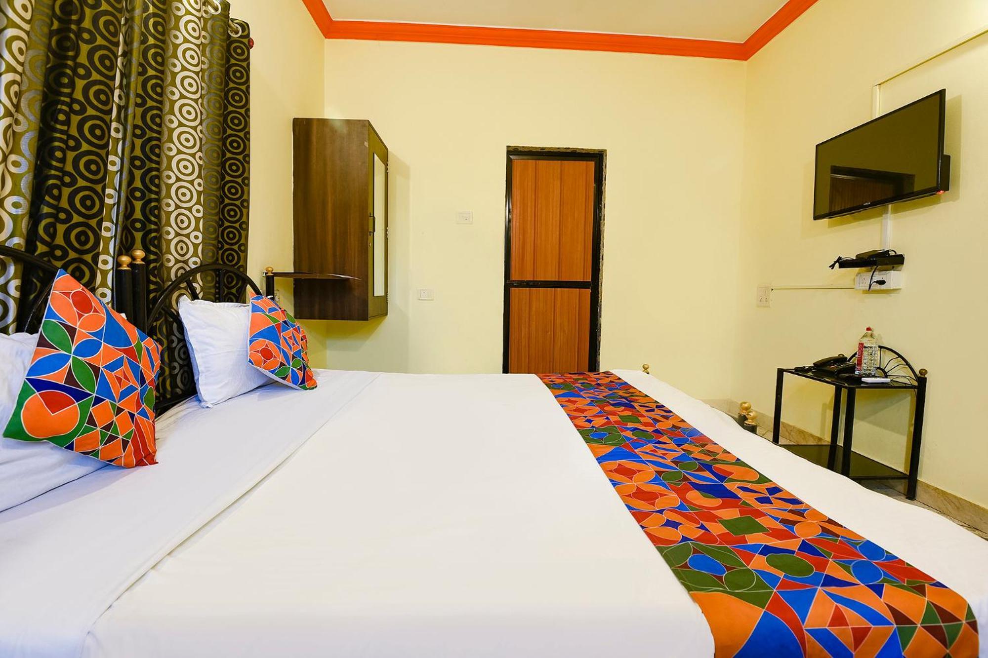 Fabhotel Joaquim Beachside Resort - Nr Tito'S Lane, Baga Beach מראה חיצוני תמונה